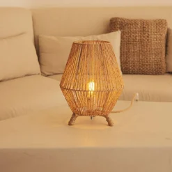 Wohnzimmerlampen|Schlafzimmer Lampen*Newgarden Beistelllampe Dreibein Rattan H: 32,5 cm E27 YILAN