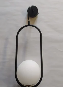 Jupiter Design Wandleuchte Schwarz Weiß Glas NAESALA Flur< Wandleuchten|Flurlampen