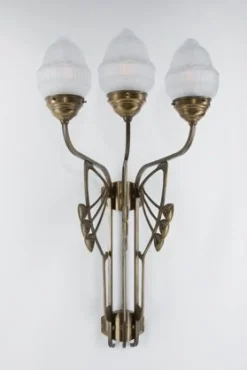 Berliner Messingleuchten Gemütliche Wandleuchte Messing Glas Weiß E27 3-flammig< Wohnzimmerlampen|Metall Lampen