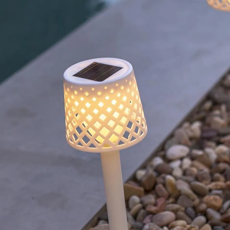 Newgarden LED Außenlampe Erdspieß 4er Set Weiß Solar H: 39 cm< Metall Lampen|Solarleuchten