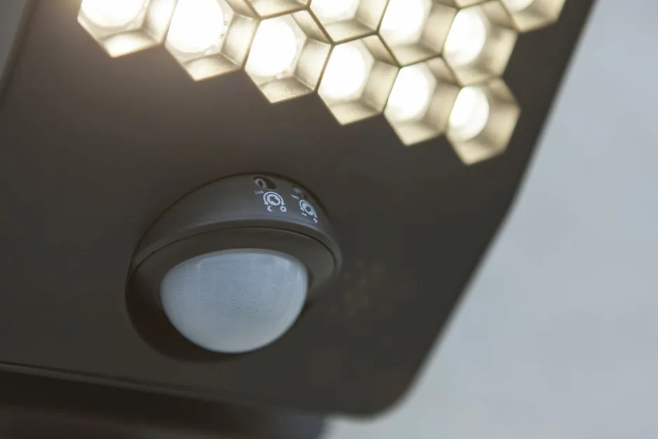 Eco-Light LED Außenlampe Wand Bewegungssensor IP54 schwenkbar< Metall Lampen|Led Außenleuchten