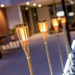 Newgarden LED Außenleuchte Fackel Erdspieß Solar 120 cm hoch Bambus IP44< Metall Lampen|Solarleuchten