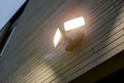 Eco-Light LED Wandleuchte mit Bewegungsmelder IP54 6 W flexibel< Led Außenleuchten|Moderne Außenleuchten