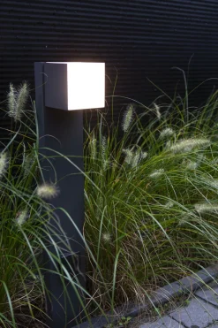 Metall Lampen|Wegeleuchten*Eco-Light LED Wegeleuchte mit Steckdose IP54 3000 K verstellbar