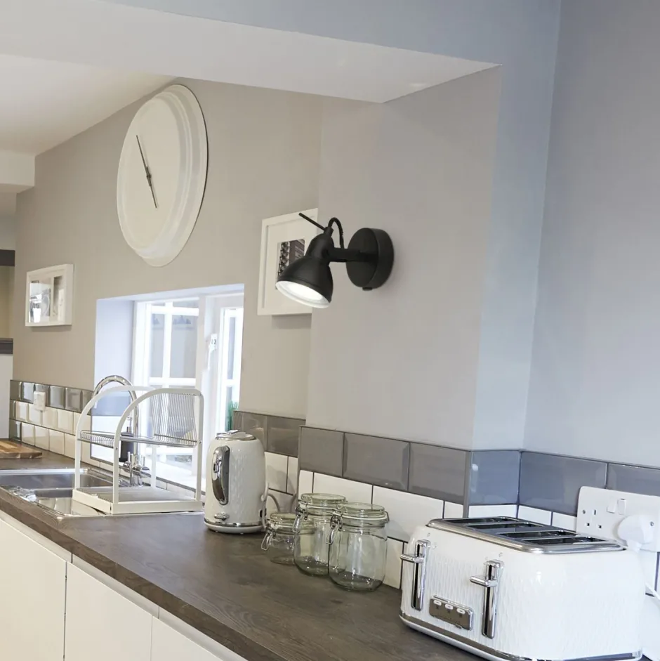 Searchlight Schwarzer Wandspot Metall verstellbar GU10 bis 50 W< Bürolampen|Wohnzimmerlampen