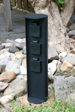 Eco-Light Steckdosensäule drei Steckdosen Aluminium IP44 40 cm< Metall Lampen