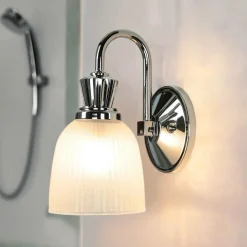 Elstead Stilvolle Badleuchte mit LED IP44 Riffelglas COSTILLA< Wandleuchten|Küchenlampen