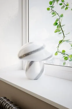 By Rydéns Tischlampe Glas 30 cm hoch Weiß marmoriert E27 Pilz Look< Wohnzimmerlampen|Metall Lampen