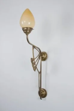 Berliner Messingleuchten Wohnliche Wandlampe Messing Glas Elfenbein E27 H:86 cm< Wohnzimmerlampen|Metall Lampen